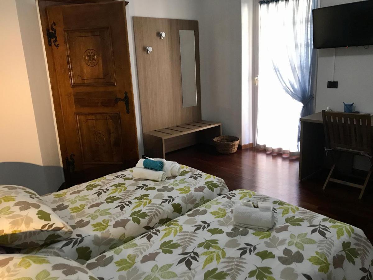 Al Chiar Di Luna Valtellina Frühstückspension *